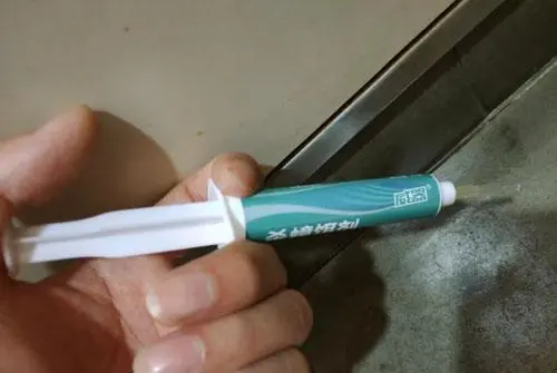 蟑螂的杀灭方法_蟑螂怎么灭法啊有特效吗_灭蟑螂最有效方法